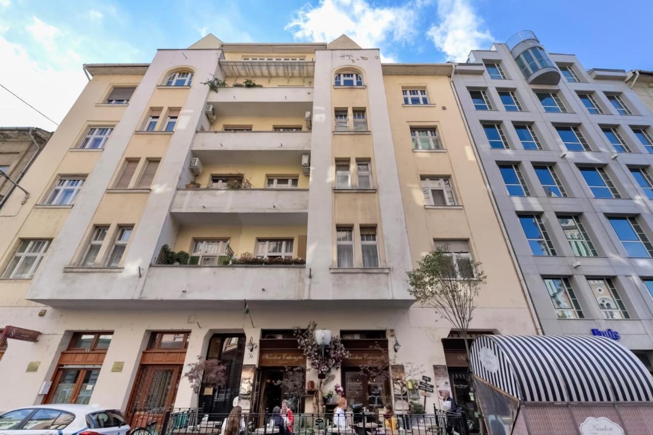 Corvina Apartment Budapest With Free Private Parking — Fotók 1